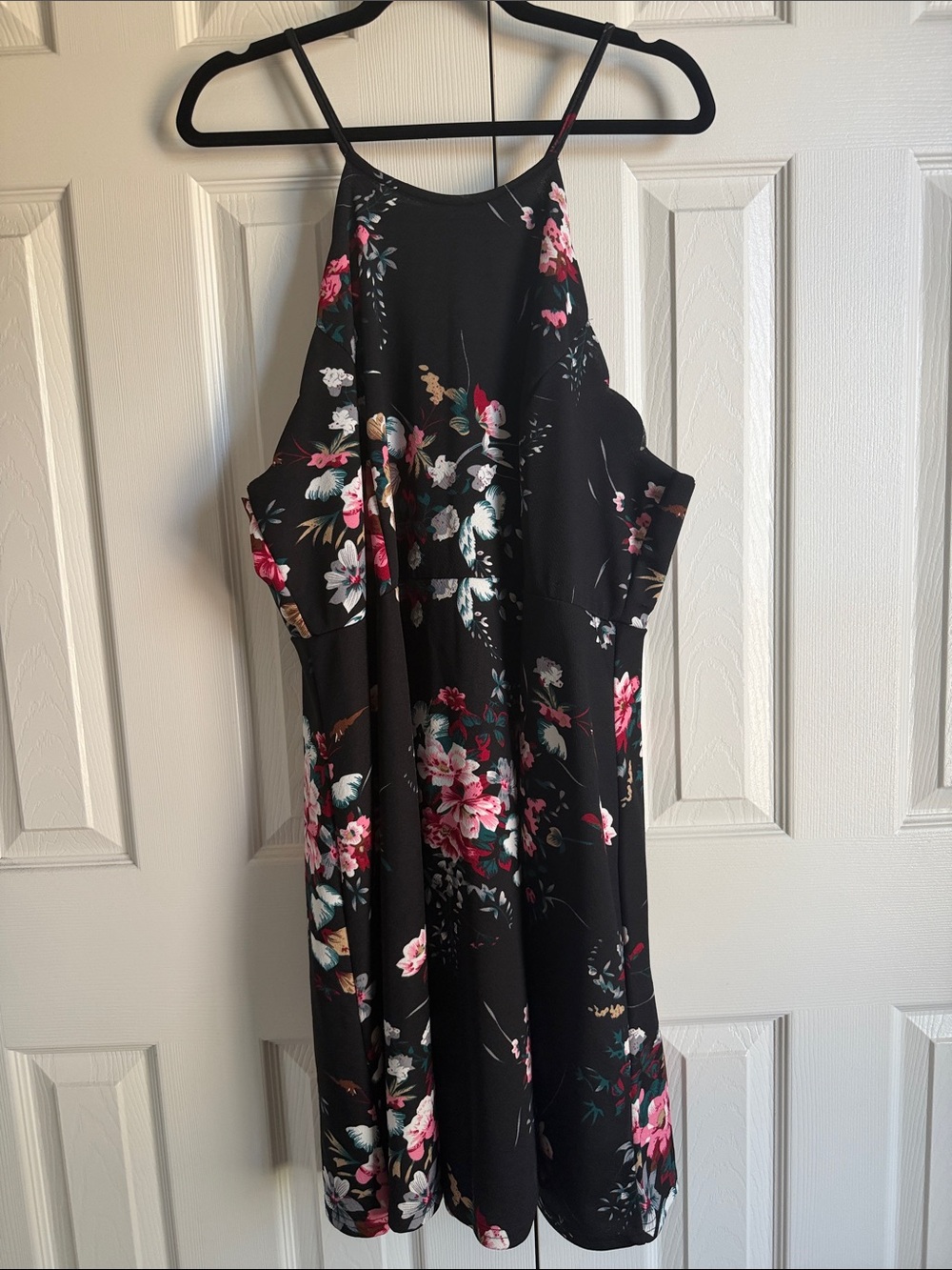 Women’s Black Floral Slip Dress with Scalloped Details 3X